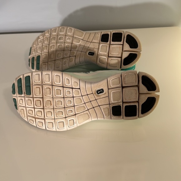Nike free , size 7 1/2 - Picture 4 of 4